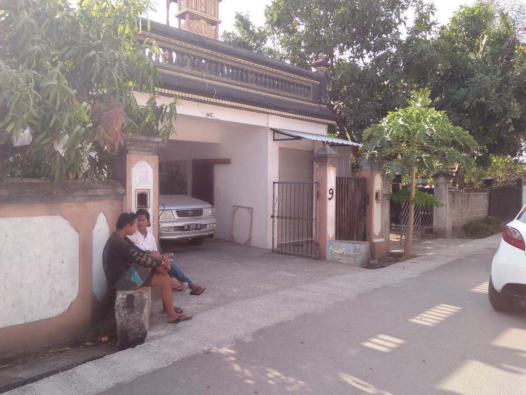 Deka Homestay Mataram Luaran gambar