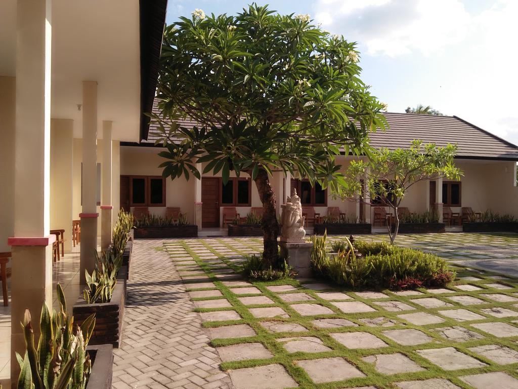 Deka Homestay Mataram Luaran gambar